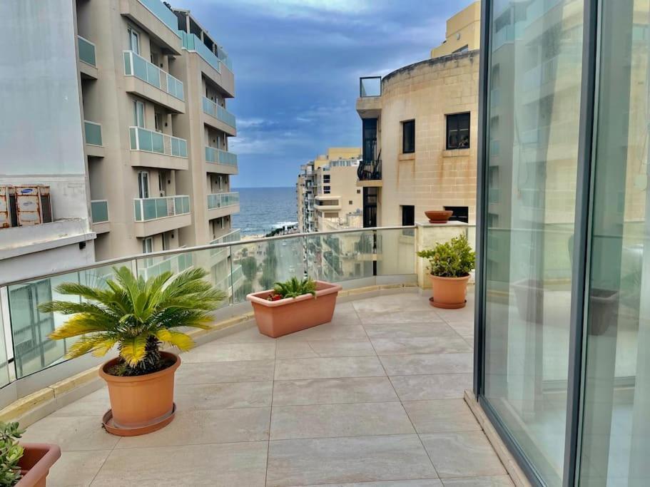 Sea View Penthouse In Tas-Sliema Apartment Exterior photo