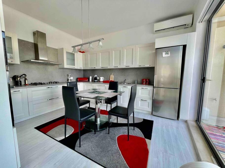 Sea View Penthouse In Tas-Sliema Apartment Exterior photo