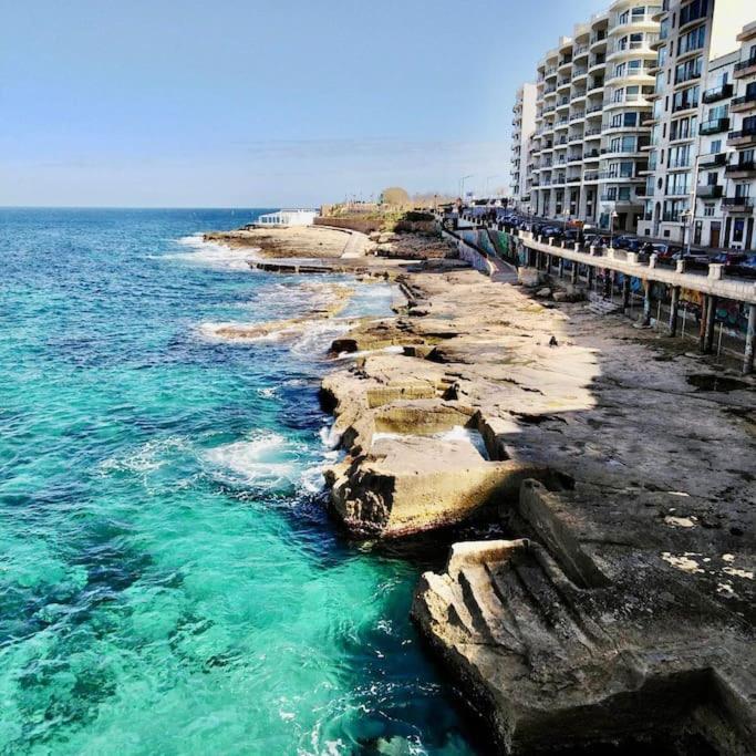 Sea View Penthouse In Tas-Sliema Apartment Exterior photo